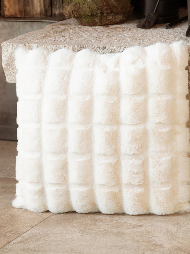 Housse de coussin fausse fourrure  - Effet 3D Ecru - Kiabi