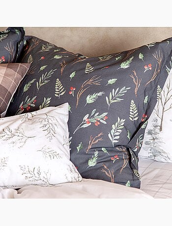 Housse de coussin mystical winter "happyfriday