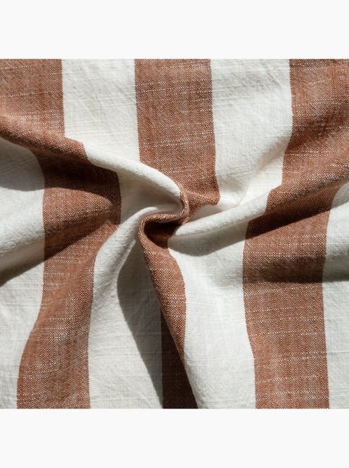 Housse de coussin recto-verso 100% coton rayures et vichy LOURMARIN - Kiabi Housse de coussin recto-verso 100% coton rayures et vichy LOURMARIN - Kiabi