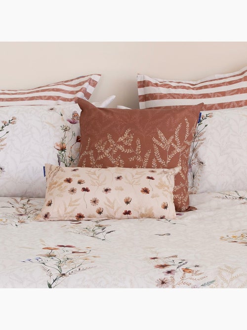 Housse de coussin Wild flowers "Happyfriday" - Kiabi Housse de coussin Wild flowers "Happyfriday" - Kiabi