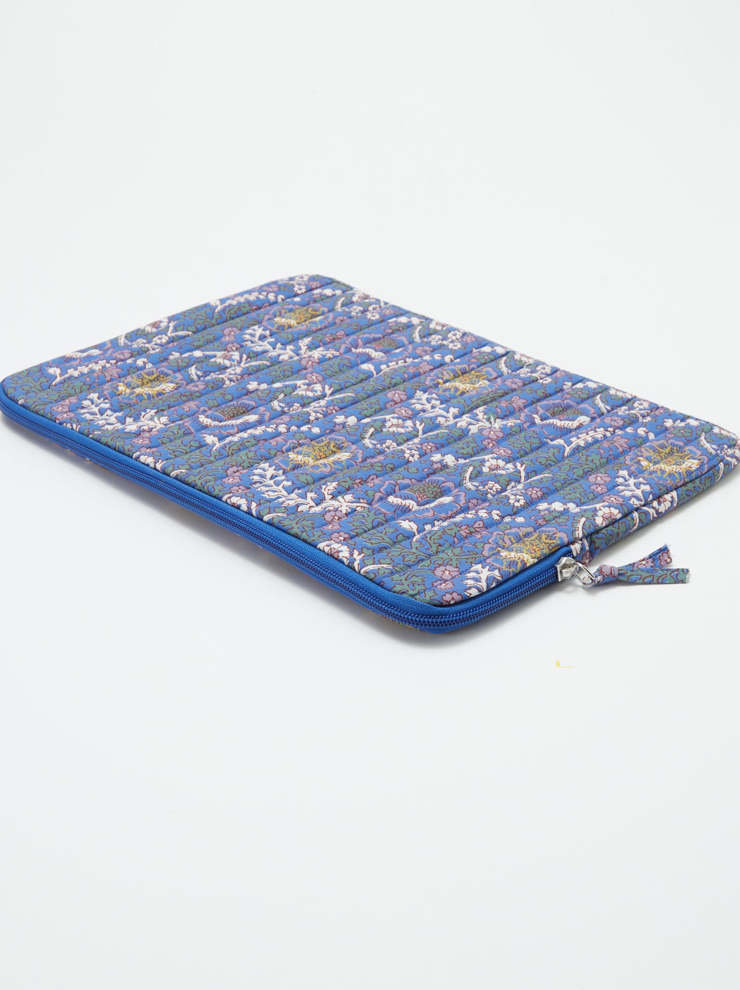 Housse Matelassée Pour Ordinateur Portable 15,6" - Motif Carreaux Bleu/Blanc - Protection Léger Et Style - 6