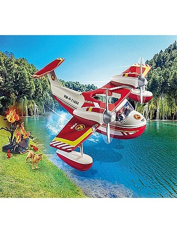 Hydravion avec pompier