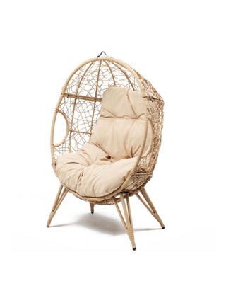 JANE - Fauteuil œuf sur pied en résine beige effet rotin