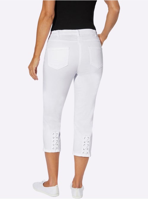 Jean 3/4 avec laçage décoratif et ceinture élastique - Taille standard - Moda Vilona - Kiabi Jean 3/4 avec laçage décoratif et ceinture élastique - Taille standard - Moda Vilona - Kiabi