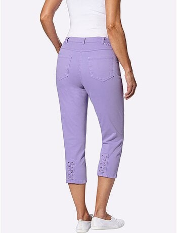 Jean 3/4 avec laçage décoratif et poches en arrière - Taille standard - Moda Vilona
