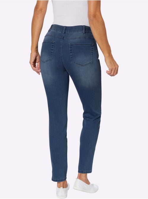 Jean 5 poches à boutons-pression avec ceinture élastique - Taille courte - moda vilona - Kiabi Jean 5 poches à boutons-pression avec ceinture élastique - Taille courte - moda vilona - Kiabi