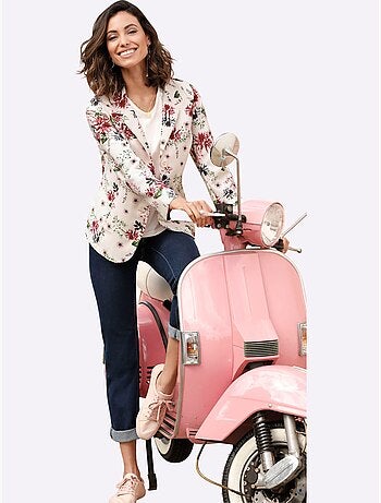 Jean 5 Poches Avec Broderie Et Applications Métalliques - Taille Standard - Moda Vilona