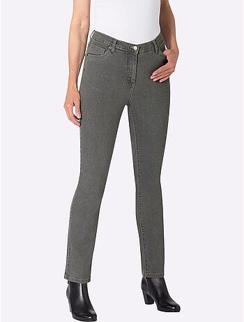 Jean 5 poches avec broderie et éléments fantaisie - Taille standard - Moda Vilona