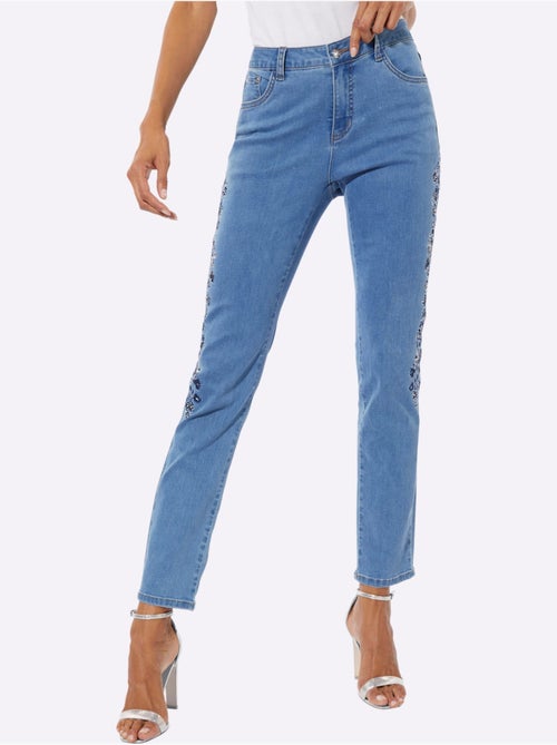 Jean 5 Poches Avec Coton - Taille Standard - Helline - Kiabi Jean 5 Poches Avec Coton - Taille Standard - Helline - Kiabi