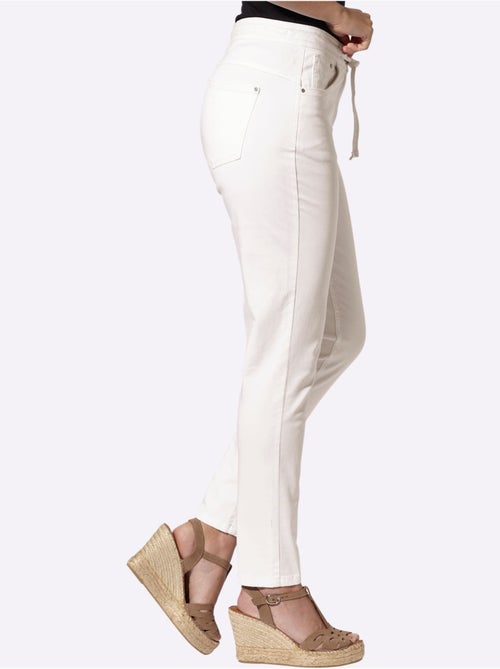 Jean 5 Poches Coulisse Et Lien à Nouer - Taille Standard - Helline - Kiabi Jean 5 Poches Coulisse Et Lien à Nouer - Taille Standard - Helline - Kiabi