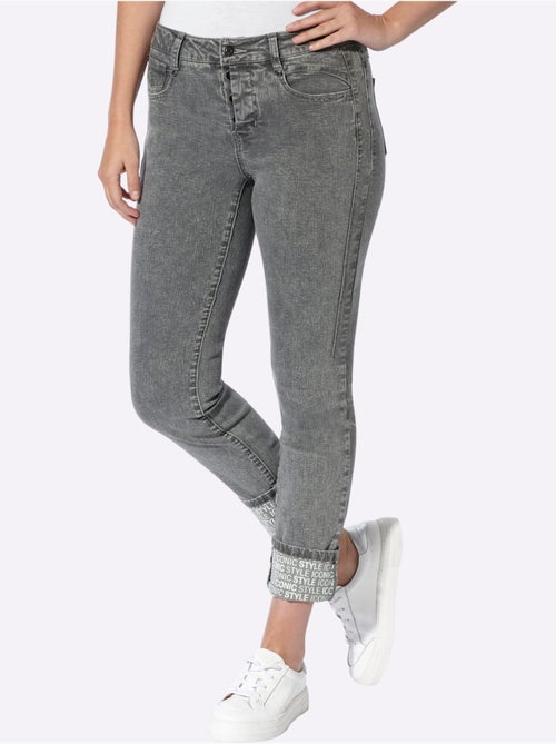 Jean 5 poches coupe 5 poches - taille standard - helline - Kiabi Jean 5 poches coupe 5 poches - taille standard - helline - Kiabi