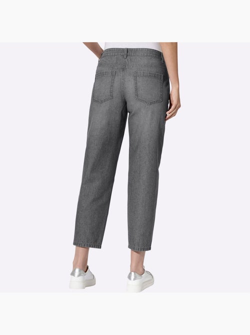 Jean 5 poches coupe barrel - taille standard - helline - Kiabi Jean 5 poches coupe barrel - taille standard - helline - Kiabi