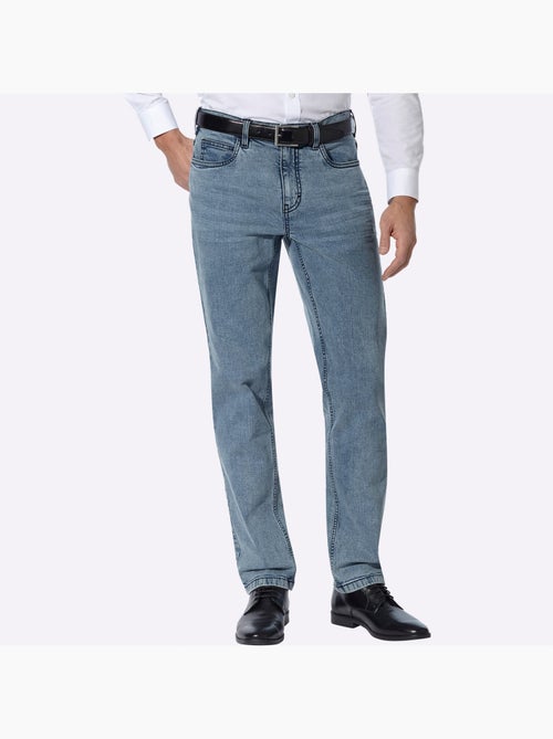 Jean 5 Poches Délavage Spécial Pour Un Coloris Tendance - Taille Standard - Moda Vilona - Kiabi Jean 5 Poches Délavage Spécial Pour Un Coloris Tendance - Taille Standard - Moda Vilona - Kiabi