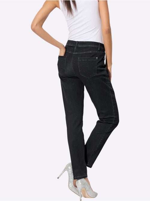 Jean 5 poches denim ultra-extensible avec effet modelant - taille courte - helline - Kiabi Jean 5 poches denim ultra-extensible avec effet modelant - taille courte - helline - Kiabi