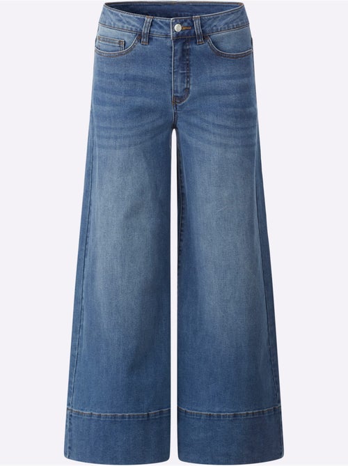 Jean 5 Poches Jambes Larges Mode - Taille Standard - Helline - Kiabi Jean 5 Poches Jambes Larges Mode - Taille Standard - Helline - Kiabi