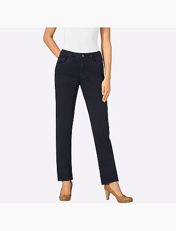 Jean coupe droite à cinq poches avec rivets et empiècement au dos - taille longue - witt