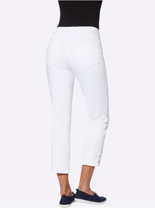 Jean 7/8 avec ceinture élastique et boutons décoratifs latéraux - Taille courte - Moda Vilona - Kiabi Jean 7/8 avec ceinture élastique et boutons décoratifs latéraux - Taille courte - Moda Vilona - Kiabi
