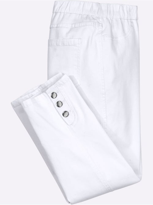 Jean 7/8 avec ceinture élastique et boutons décoratifs sur le bas - Taille standard - Moda Vilona - Kiabi