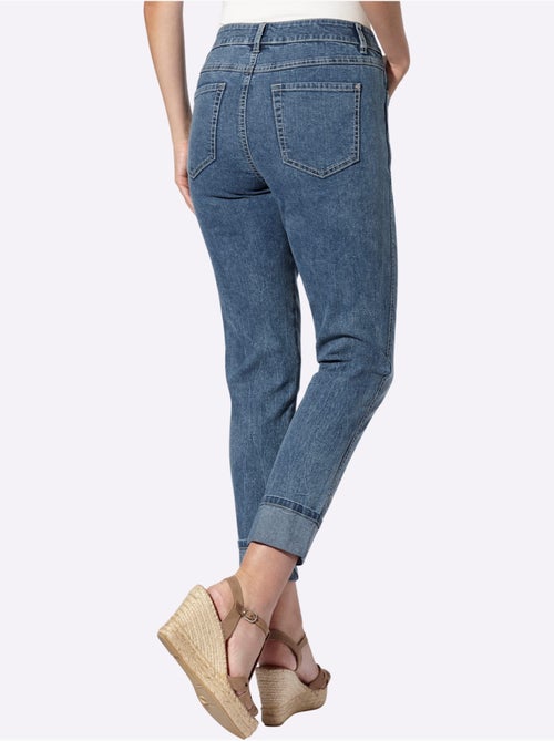Jean 7/8 Coupe 5 Poches Décontractée - Taille Standard - Helline - Kiabi Jean 7/8 Coupe 5 Poches Décontractée - Taille Standard - Helline - Kiabi
