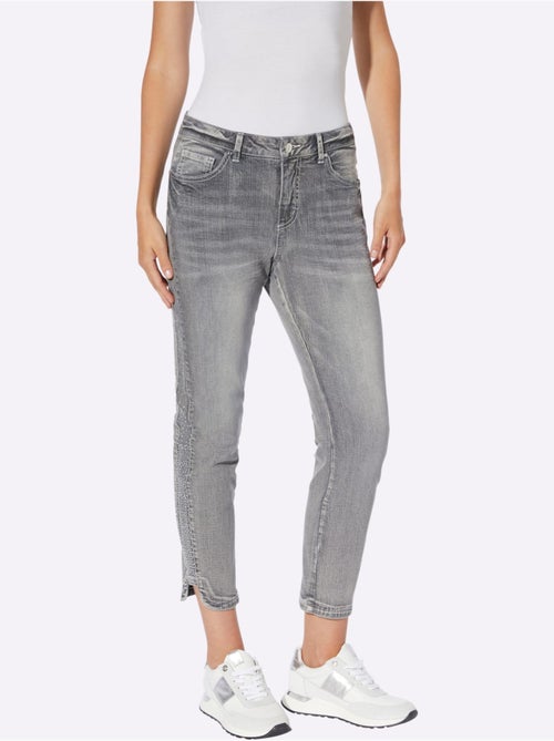 Jean 7/8 Délavage Tendance - Taille Standard - Helline - Kiabi Jean 7/8 Délavage Tendance - Taille Standard - Helline - Kiabi