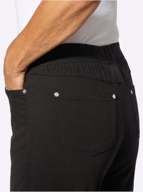 Jean 7/8 en coton avec ceinture intérieure élastique et coupe 5 poches - Taille standard - Witt - Kiabi Jean 7/8 en coton avec ceinture intérieure élastique et coupe 5 poches - Taille standard - Witt - Kiabi