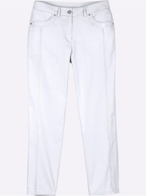 Jean 7/8 léger à ceinture gainante et coutures décoratives - Taille standard - Witt - Kiabi Jean 7/8 léger à ceinture gainante et coutures décoratives - Taille standard - Witt - Kiabi