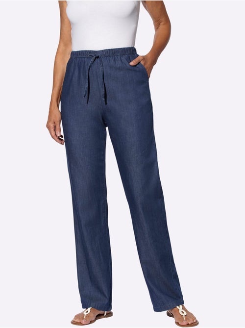Jean à la coupe ample avec ceinture élastique et poches - Taille courte - Moda Vilona - Kiabi Jean à la coupe ample avec ceinture élastique et poches - Taille courte - Moda Vilona - Kiabi