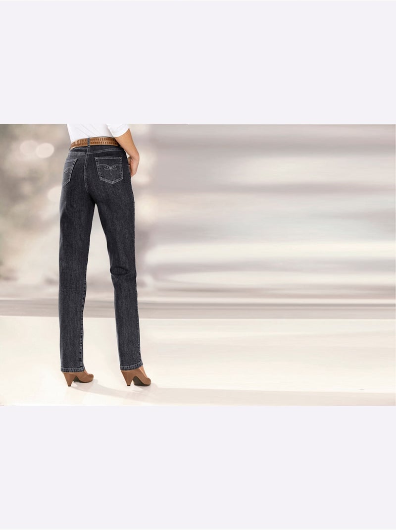 Jean à la coupe élancée avec broderie décorative sur les poches arrière - taille extra courte - witt Noir - Kiabi