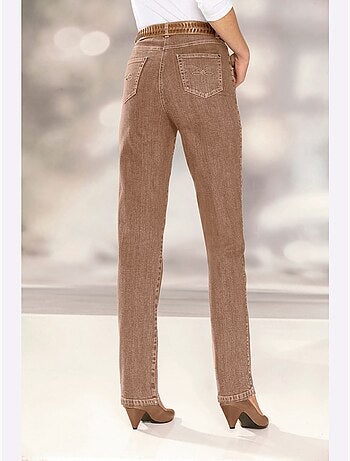 Jean à la coupe élancée avec broderie sur les poches arrière - Taille standard - Witt