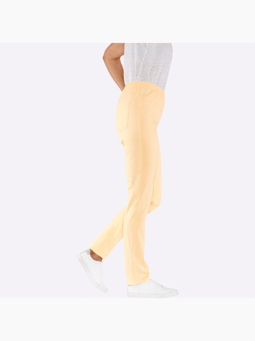 Jean à la coupe étroite avec ceinture élastique confortable - Taille standard - Moda Vilona - Kiabi