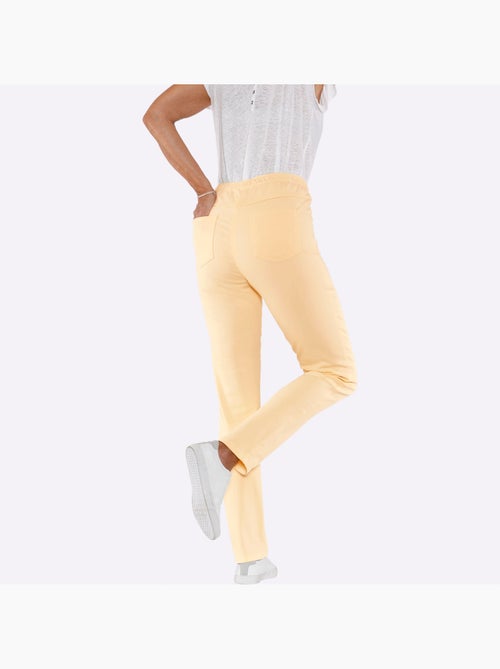 Jean à la coupe étroite avec ceinture élastique confortable - Taille standard - Moda Vilona - Kiabi