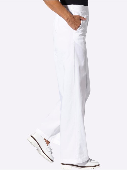 Jean à la coupe haute avec jambes larges et ceinture élastique - Taille standard - Moda Vilona - Kiabi