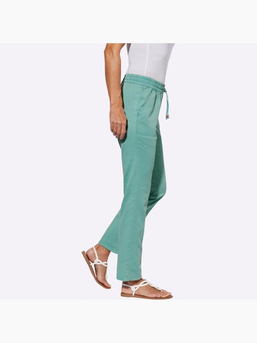 Jean avec ceinture smockée et poches en biais devant - Taille standard - Moda Vilona - Kiabi Jean avec ceinture smockée et poches en biais devant - Taille standard - Moda Vilona - Kiabi
