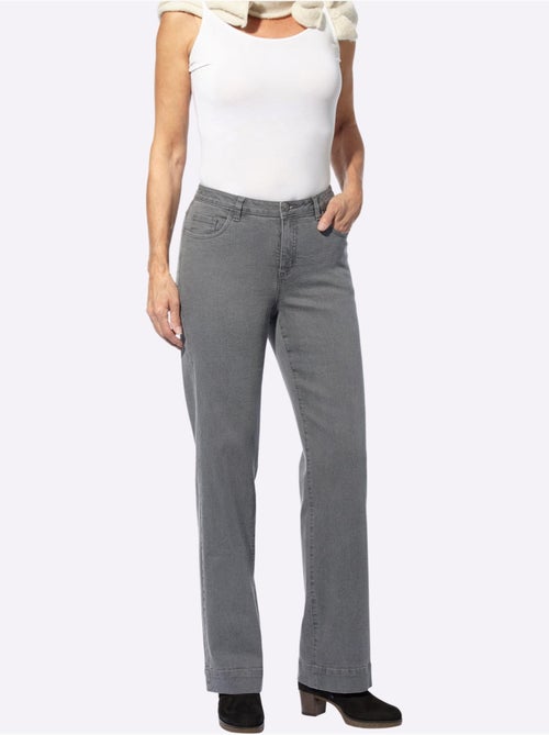 Jean avec coton - taille courte - moda vilona - Kiabi Jean avec coton - taille courte - moda vilona - Kiabi