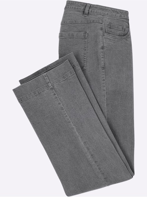Jean avec coton - taille courte - moda vilona - Kiabi Jean avec coton - taille courte - moda vilona - Kiabi