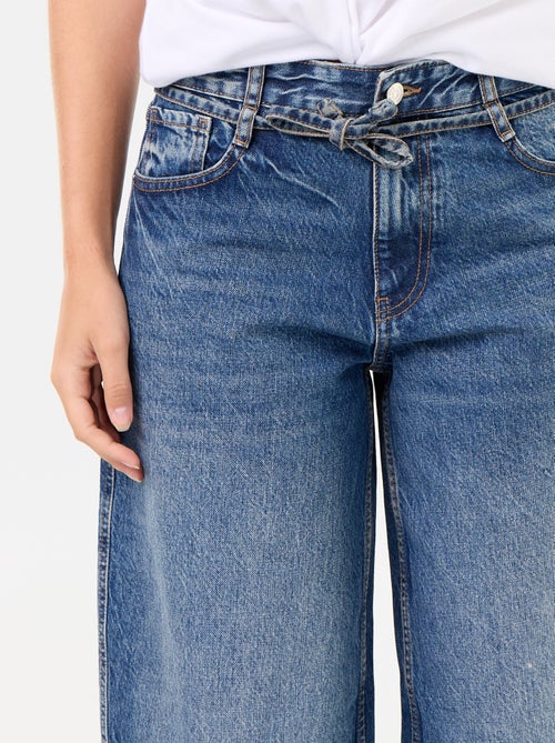 Jean barrel avec ceinture à nouer - Kiabi Jean barrel avec ceinture à nouer - Kiabi