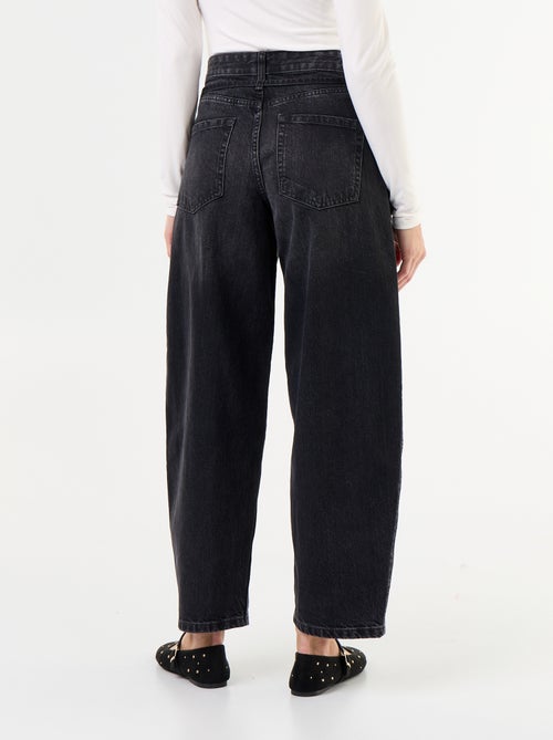 Jean barrel avec ceinture à nouer - Kiabi Jean barrel avec ceinture à nouer - Kiabi
