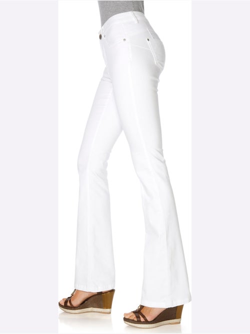 Jean bootcut - taille standard - helline - Kiabi Jean bootcut - taille standard - helline - Kiabi