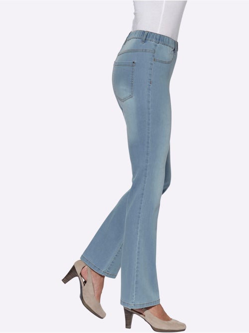 Jean bootcut avec ceinture élastique et jambes évasées - Taille standard - Moda Vilona - Kiabi Jean bootcut avec ceinture élastique et jambes évasées - Taille standard - Moda Vilona - Kiabi