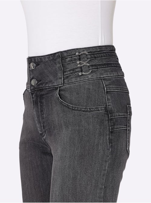 Jean Bootcut Brides Décoratives - Taille Standard - Helline - Kiabi Jean Bootcut Brides Décoratives - Taille Standard - Helline - Kiabi