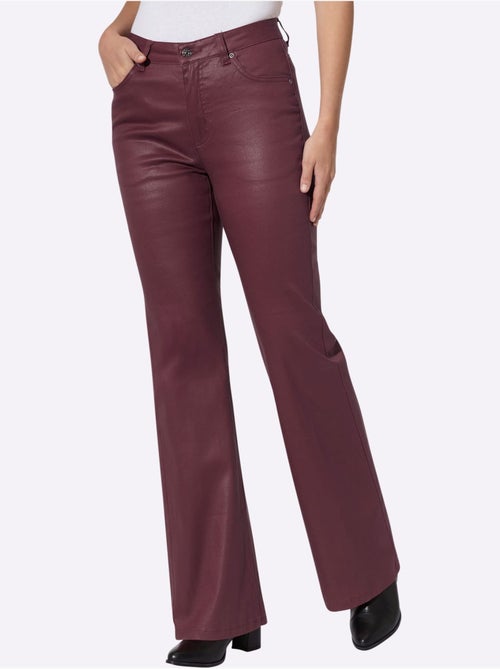 Jean bootcut revêtement brillant - taille standard - helline - Kiabi Jean bootcut revêtement brillant - taille standard - helline - Kiabi