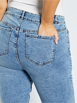 Jean boyfriend délavage neige - Kiabi