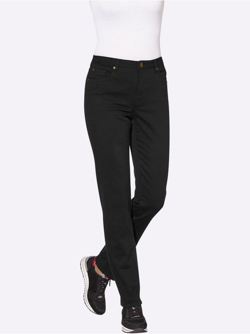 Jean coupe droite à 5 poches avec rivets et ceinture à passants - Taille extra courte - Witt - Kiabi Jean coupe droite à 5 poches avec rivets et ceinture à passants - Taille extra courte - Witt - Kiabi