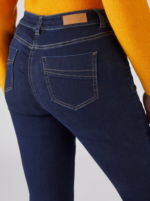 Jean coupe droite Perfect Fit by Damart - Damart - Kiabi Jean coupe droite Perfect Fit by Damart - Damart - Kiabi