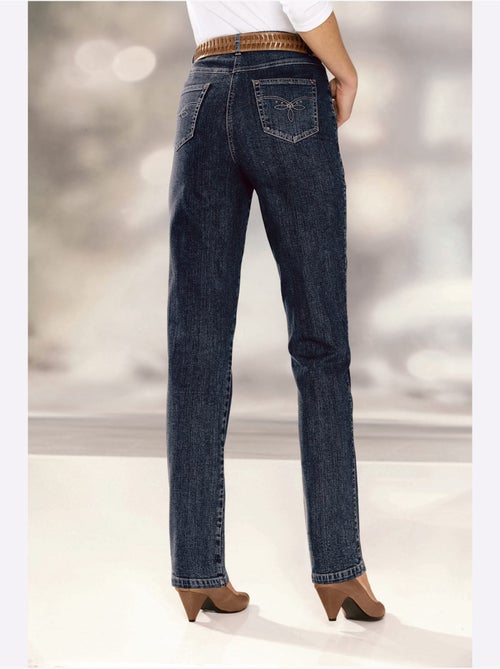 Jean coupe élancée avec broderie décorative sur poches arrière - Taille longue - Witt - Kiabi Jean coupe élancée avec broderie décorative sur poches arrière - Taille longue - Witt - Kiabi