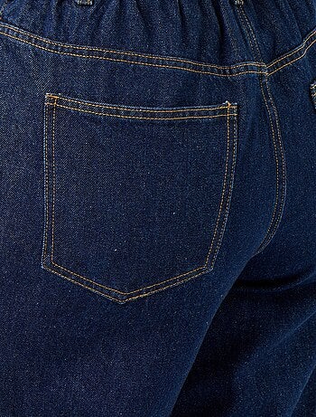 Jean coupe large avec revers à la base