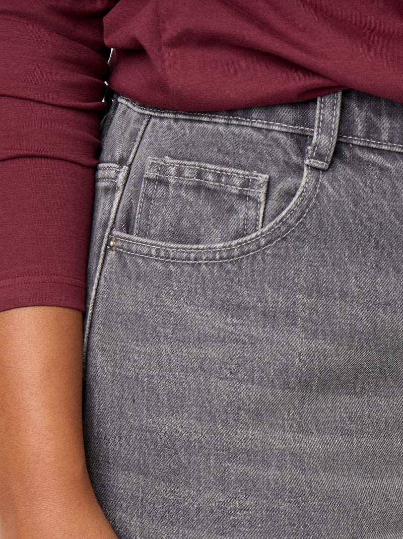 Jean coupe large avec revers à la base Gris - Kiabi