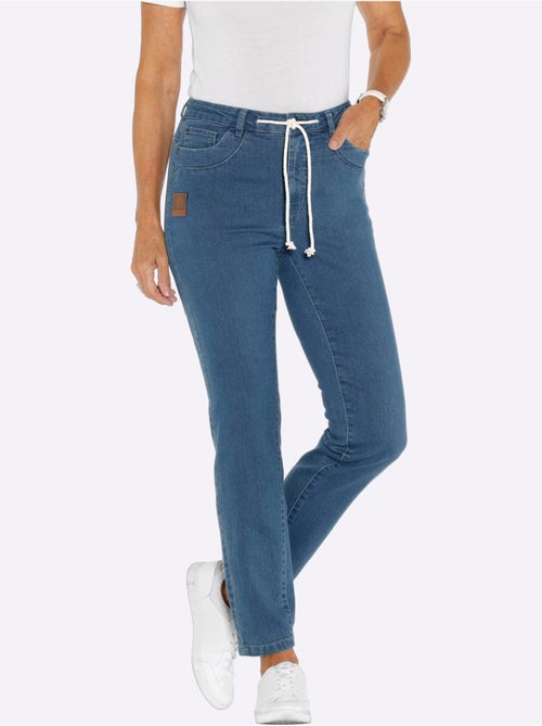 Jean décontracté avec ceinture gainante et lien à nouer - taille standard - moda vilona - Kiabi Jean décontracté avec ceinture gainante et lien à nouer - taille standard - moda vilona - Kiabi
