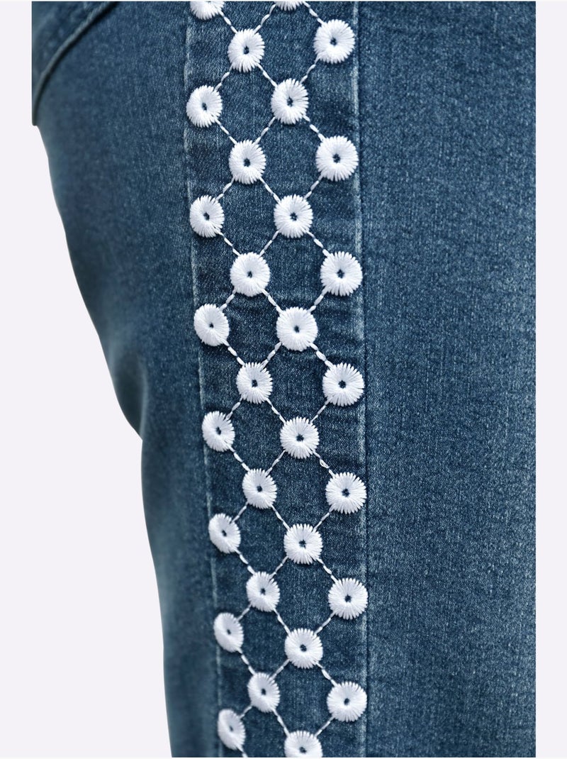 Jean denim avec broderie ajourée et ceinture gainante - Taille courte - Moda Vilona Bleu jean - Kiabi