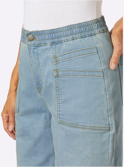Jean denim doux à jambes larges avec ceinture élastique et poches - taille standard - moda vilona - Kiabi Jean denim doux à jambes larges avec ceinture élastique et poches - taille standard - moda vilona - Kiabi